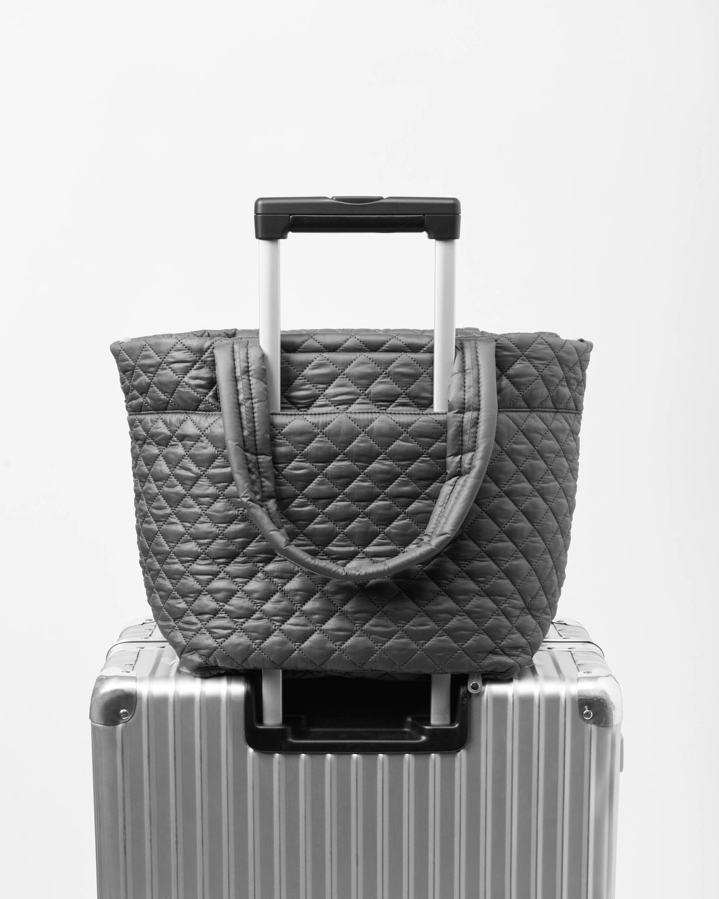 Medium Metro Tote Dlx - Buff / Caramel