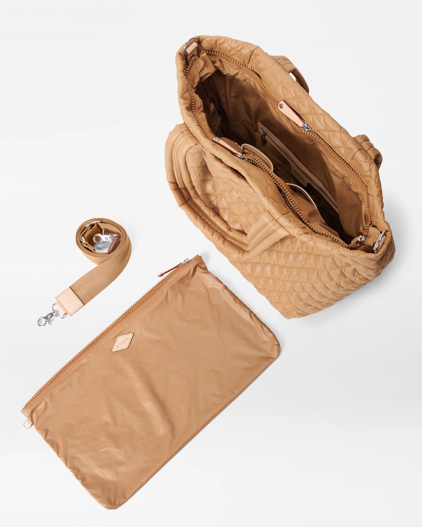 Medium Metro Tote Deluxe - Caramel