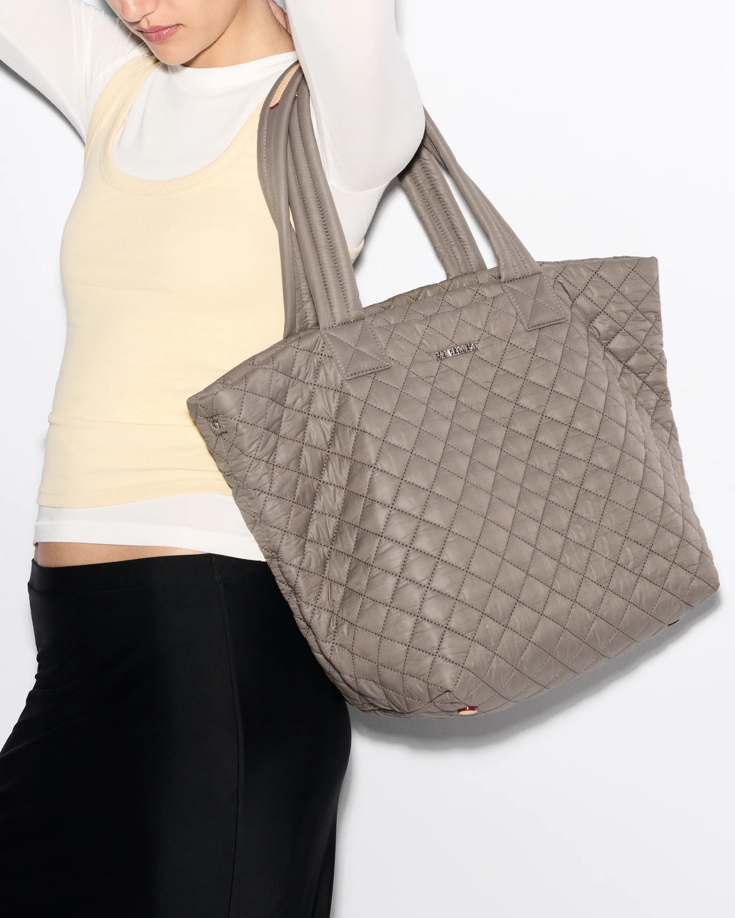 Medium Metro Tote Deluxe - Morning Dove