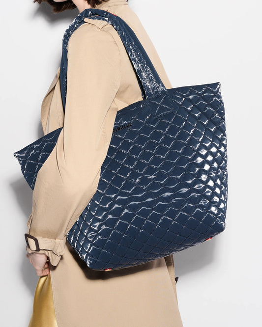 Medium Metro Tote Deluxe - Ink Liquid