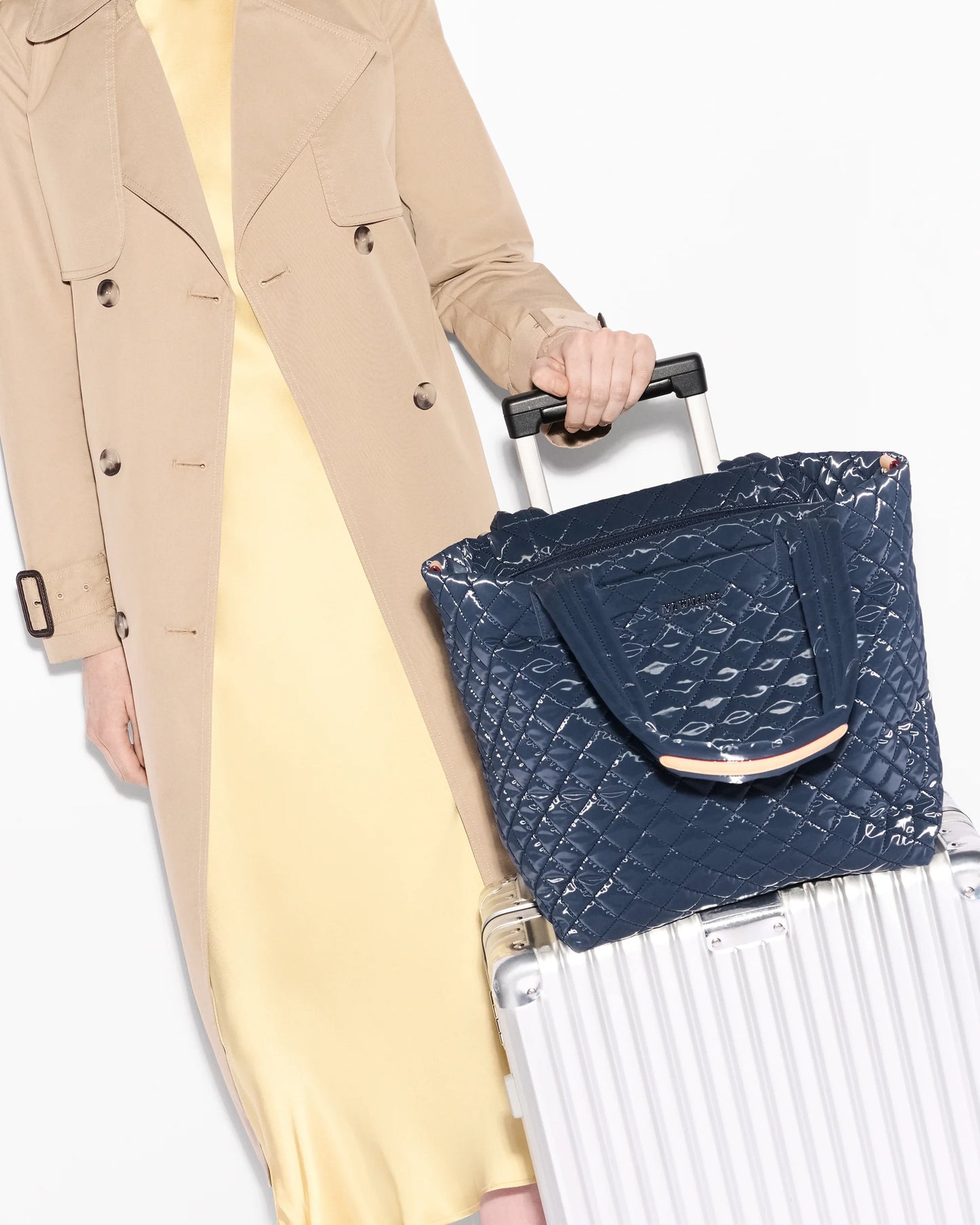 Medium Metro Tote Deluxe - Ink Liquid