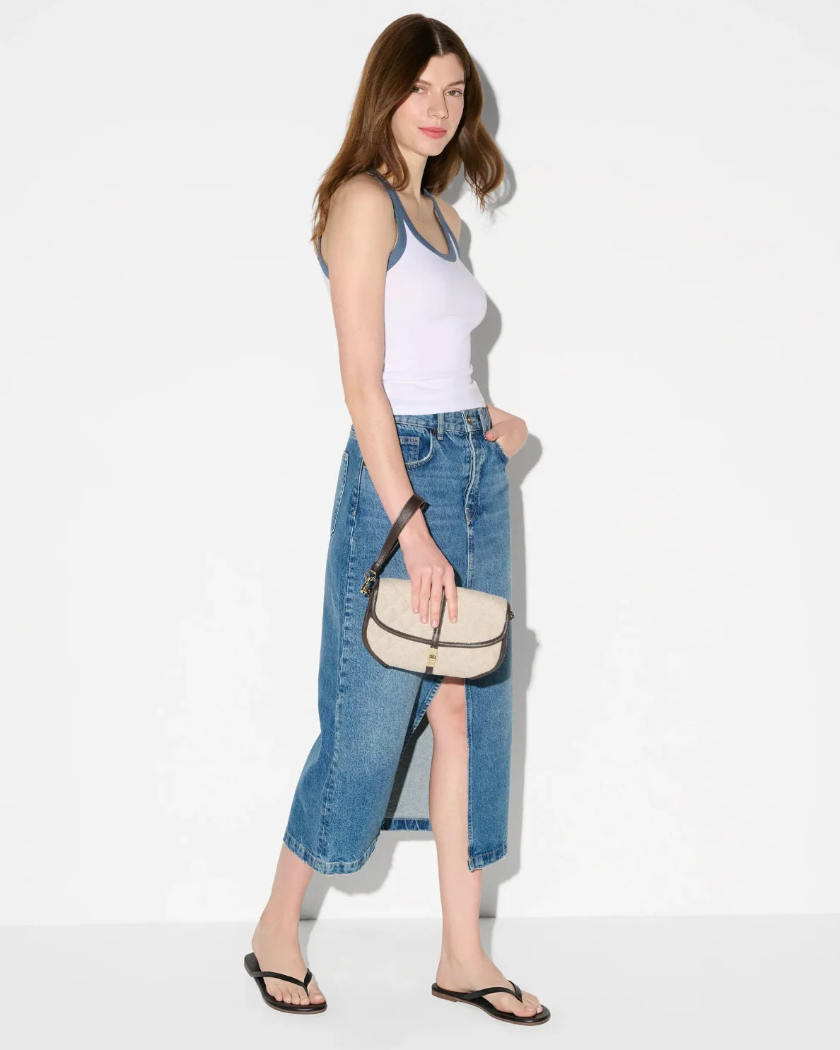 Astor Clutch - Sandy Linen